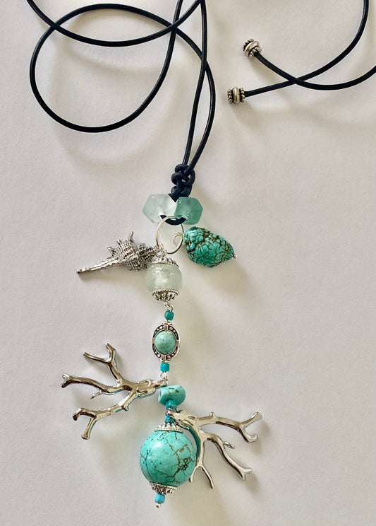 CORAL ME TURQUOISE LARIAT NECKLACE