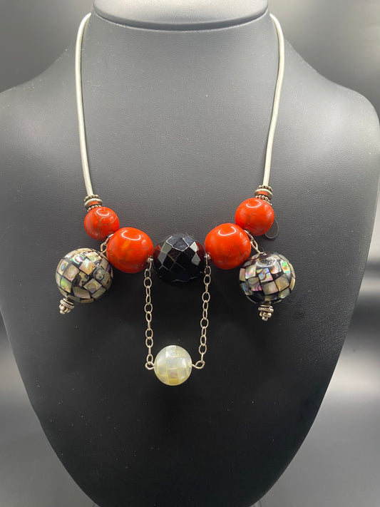 THE FORTUNE TELLER BY THE SEA: A CHARMS FOR AN EASY LIFE NECKLACE