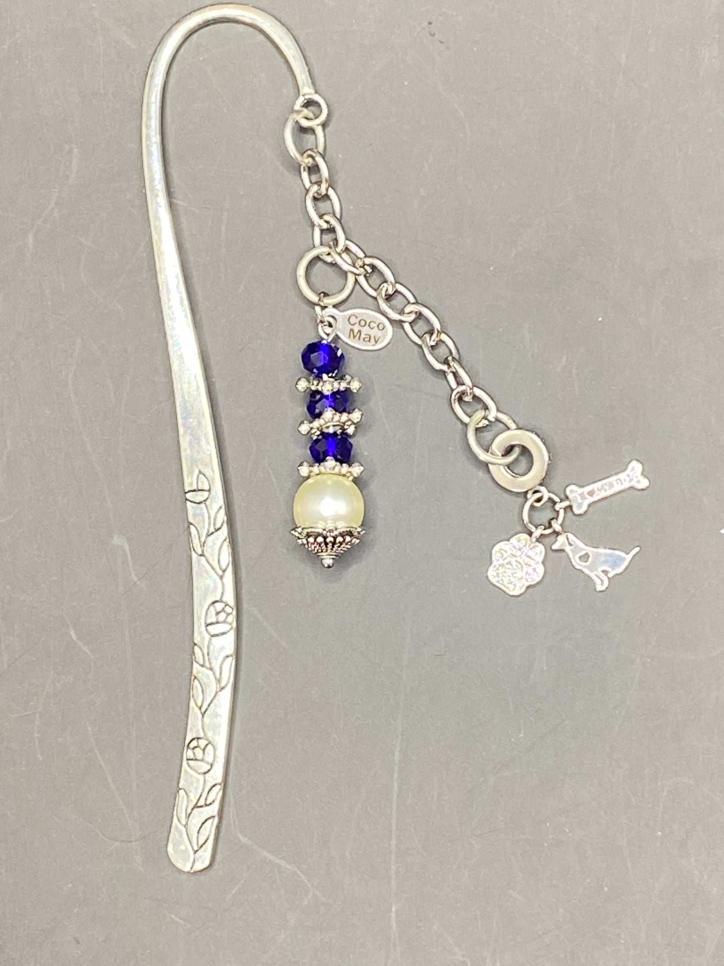 JEWELRY FOR YOUR BOOKS - THE GOOD DOG