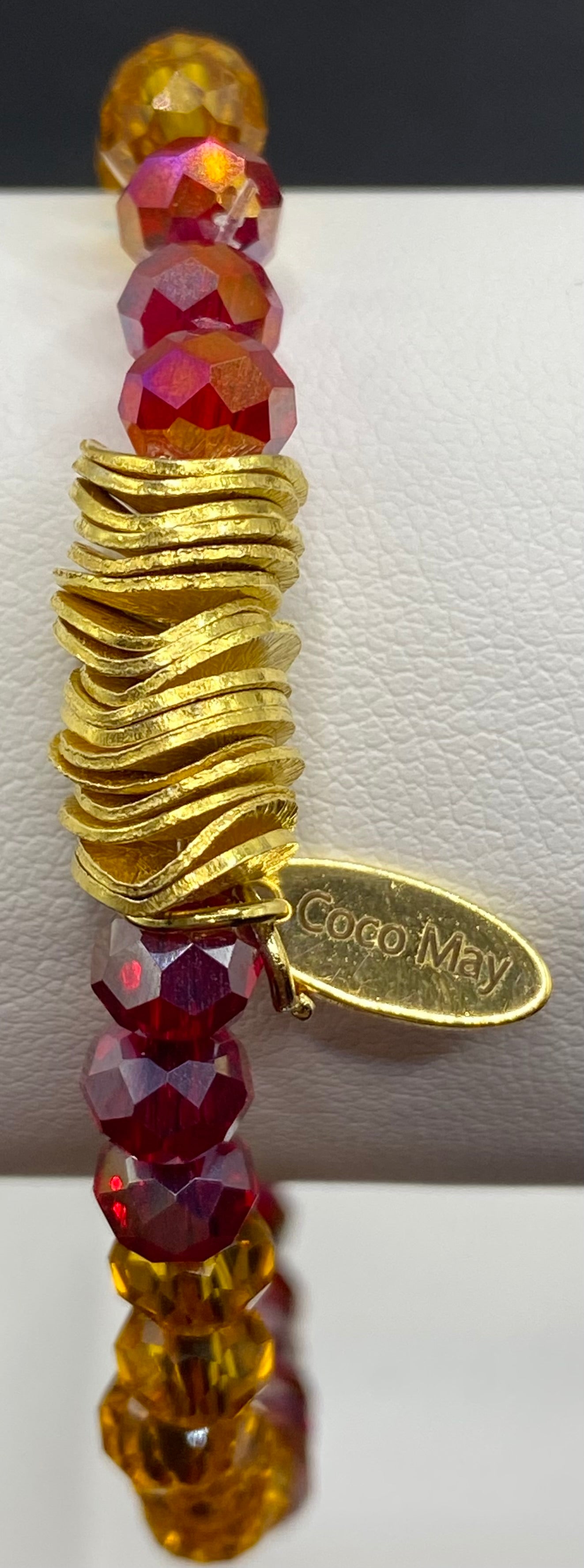 A WRITER IN ALBANY SPINS GOLDEN DREAMS BRACELET