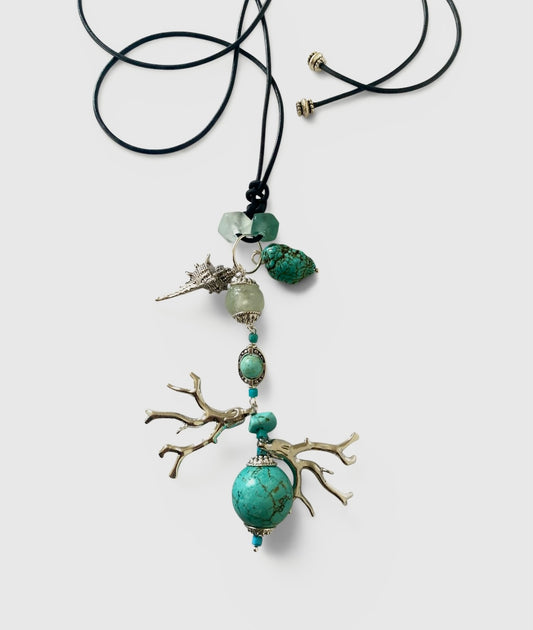 CORAL ME TURQUOISE LARIAT NECKLACE