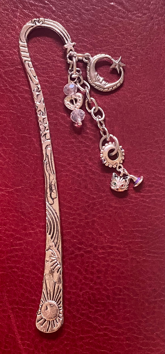 JEWLERY FOR YOUR BOOKS - THE MAGICAL CAT